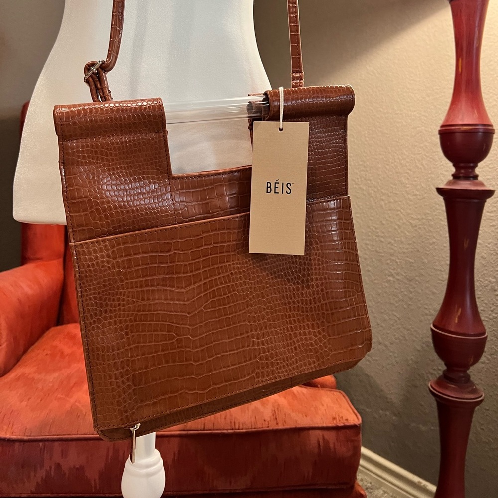 BEIS crossbody purse - NWT